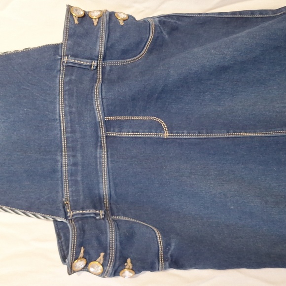 3/$20-Denim Midi Overall Skirt W. Suspenders And Faux Diamond Trim, 6, NWOT - Picture 4 of 12